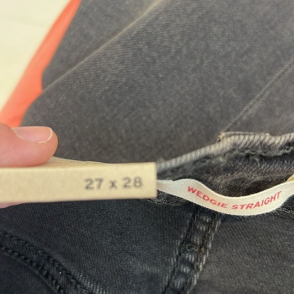Levi's Black Wedgie Straight Jeans Classic Style size 27x28. NWT! - Picture 9 of 15